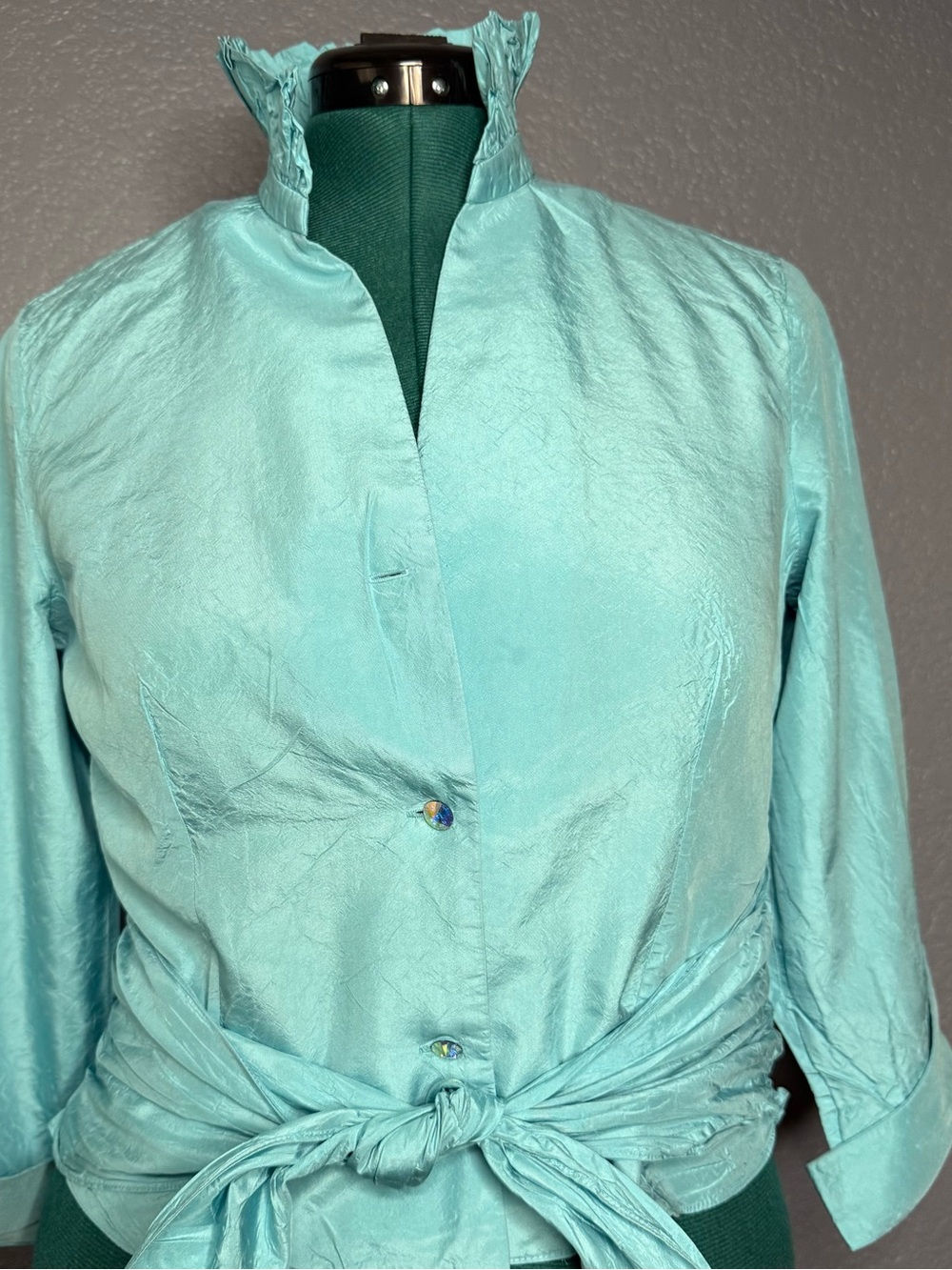 Flores & Flores 100% Silk Aqua Tie Waist Blouse Button Front V Neck Size 10 - Picture 9 of 9